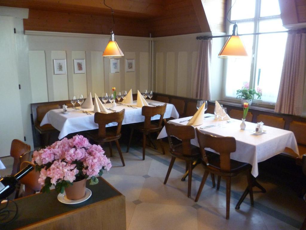 Hotel Speiserestaurant Bahnhof Güttingen Eksteriør billede