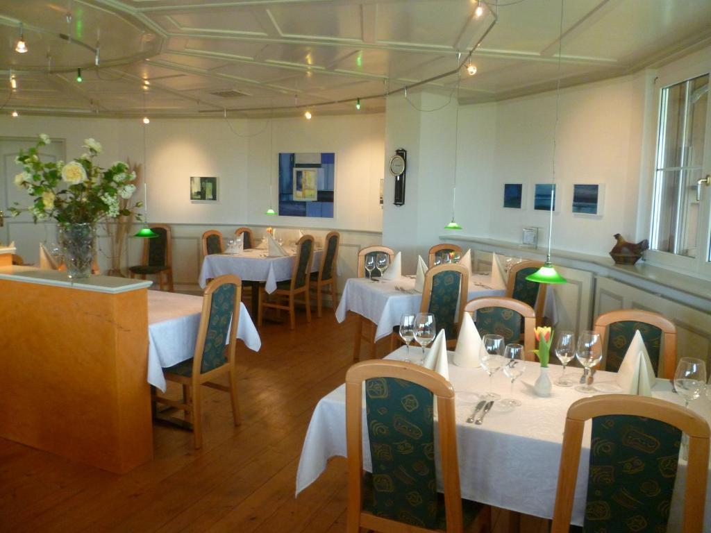 Hotel Speiserestaurant Bahnhof Güttingen Eksteriør billede