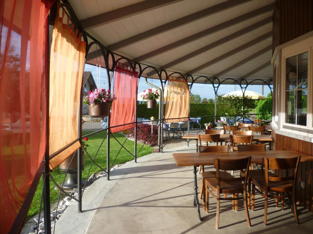 Hotel Speiserestaurant Bahnhof Güttingen Eksteriør billede