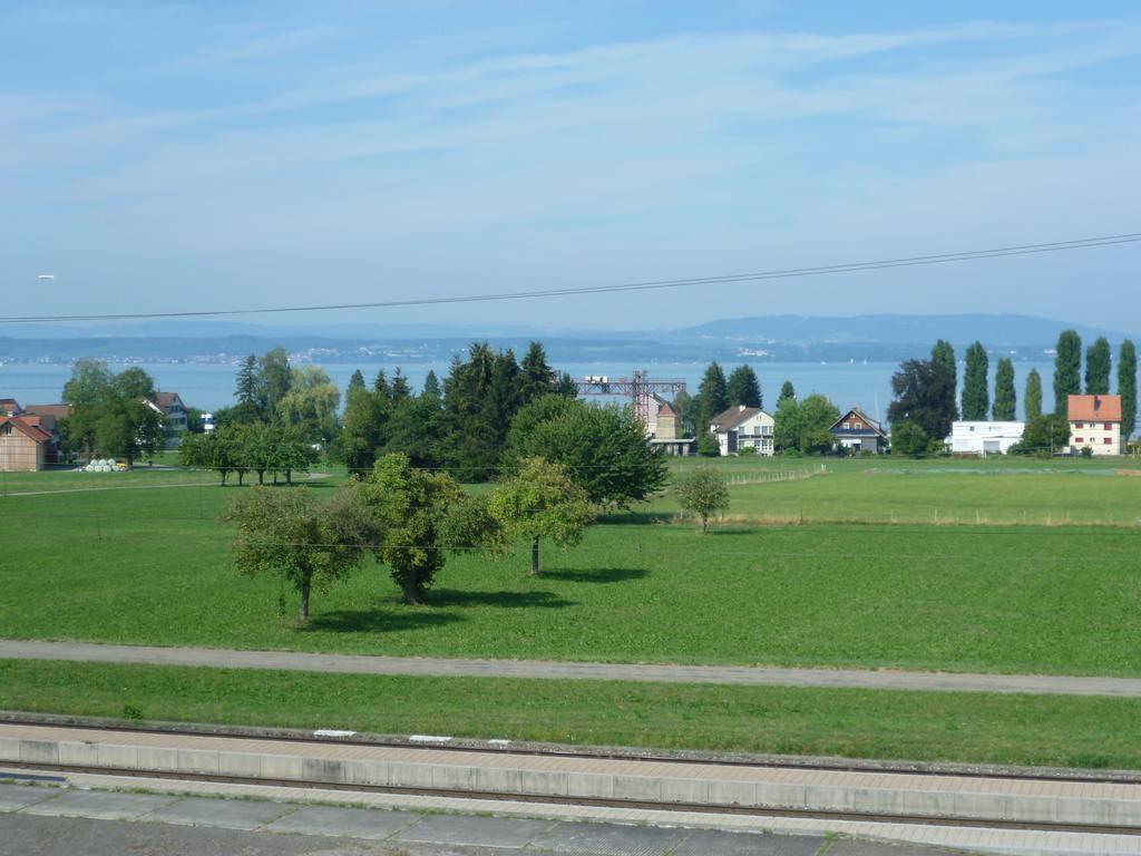 Hotel Speiserestaurant Bahnhof Güttingen Eksteriør billede