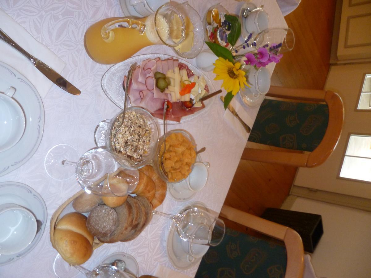 Hotel Speiserestaurant Bahnhof Güttingen Eksteriør billede